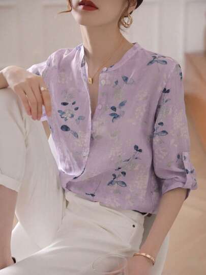 YUXIN 女士柔雾蓝水彩花卉立领七分袖衬衫 | 透气混纺卷边袖口轻盈修身上衣，适合春夏办公/度假穿着