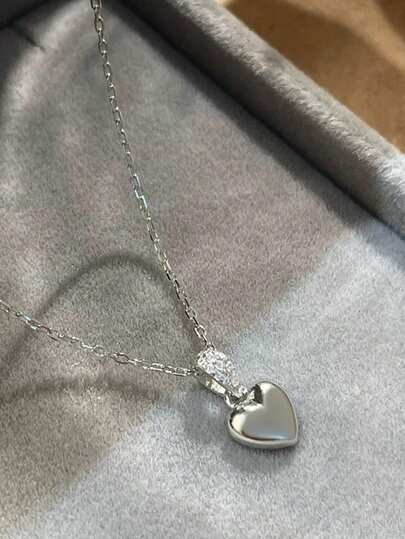 1 chiếc vòng cổ nữ tinh tế bằng bạc S925 mạ vàng 18K hình trái tim đính đá Zirconia, kiểu dáng ôm sát cổ, thích hợp để đeo hàng ngày và làm quà tặng dự tiệc.