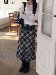 Chân váy xẻ tà cạp cao kẻ caro, kiểu dáng thường ngày, thích hợp cho kỳ nghỉ. - Màu xanh hải quân - Xem 2