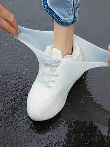 2 Buah Pelindung Sepatu Anti Air, Dapat Digunakan Kembali, dan Anti Selip, Unisex | Tahan Lama, Elastis, Mudah Dibersihkan, Pelindung Sepatu Anti Air Portabel untuk Luar Ruangan, Tahan Hujan, Salju, Anti Selip, dan Tahan Aus, Pelindung Sepatu Lateks Dewasa - kemasan isi 2 warna putih - View 9
