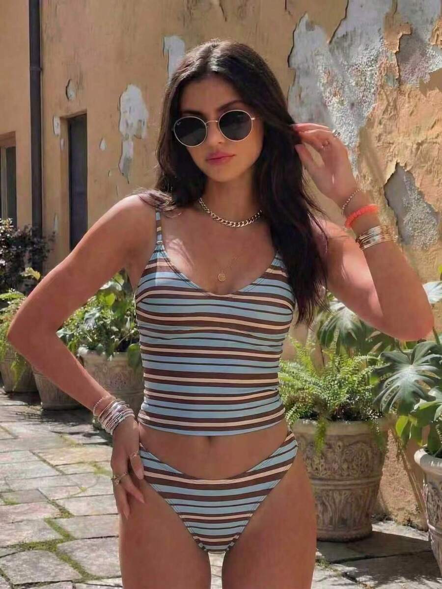 新款春夏法式复古蓝条纹独特性感休闲优雅露背系带束腰显瘦沙滩度假派对泳装套装 - 彩色 - 查看 1