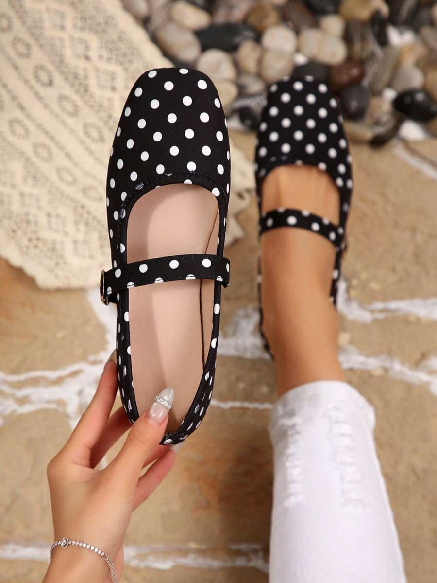 Giày bệt Mary Jane chấm bi dành cho nữ, màu đen, kiểu xỏ chân. - màu đen - Xem 1