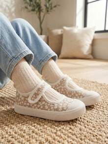 1 paire de baskets décontractées à tige basse en canevas avec motif floral mignon pour bébés filles, confortables pour le port en extérieur au printemps et en automne - Beige - Voir 2