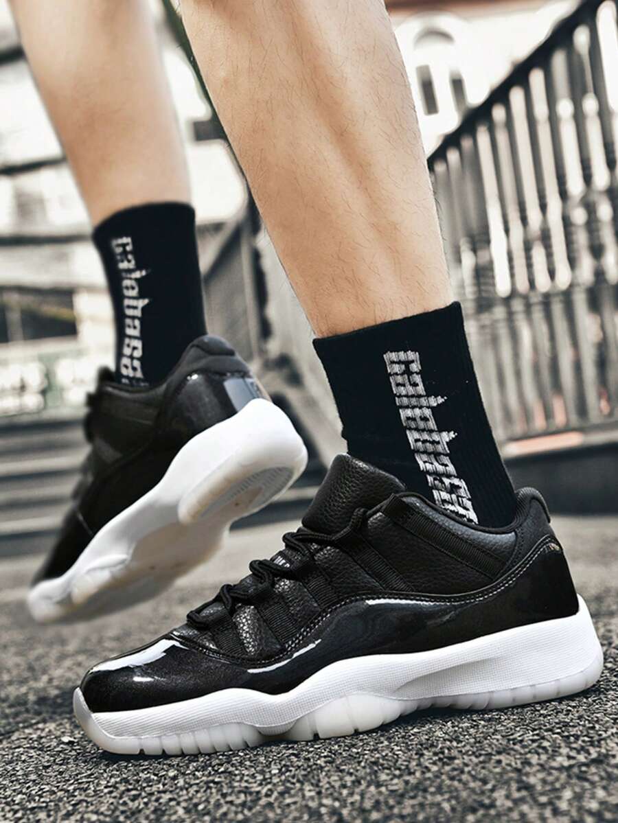 Unisex Casual Sneakers, Stylish Low-Top Design, Comfortable Fit, Suitable For Everyday Wear, Parties, Gym Workouts, New Year's, Chinese New Year, And Birthday Gifts. - Black - View 1