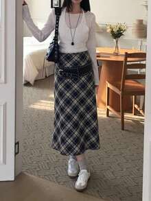 Chân váy xẻ tà cạp cao kẻ caro, kiểu dáng thường ngày, thích hợp cho kỳ nghỉ. - Màu xanh hải quân - Xem 5