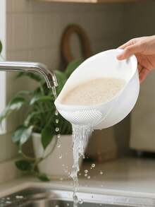 1 pieza Bol multifuncional para lavar arroz, colador con agujeros laterales de descarga, asa antideslizante, colador de arroz de PP para arroz, verduras, frutas, fideos, fácil de drenar y limpiar, ideal para cocinar a diario, hornear, preparar ingredientes, utensilios de cocina, artículos esenciales para hornear en Pascua, limpieza de frutas de verano, herramienta de cocina imprescindible - Multicolor - Ver 10