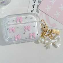 Bộ 1 ốp tai nghe Apple thời trang với điểm nhấn là nơ vàng 3D màu hồng, chi tiết nơ và mặt dây chuyền hình nơ. Sản phẩm chống sốc, bảo vệ và chống bụi, thời trang và đẹp mắt, phù hợp cho thanh thiếu niên và người trẻ tuổi, có thể sử dụng hàng ngày hoặc làm quà tặng. - Hồng - Xem 5