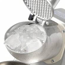 Triturador de hielo industrial Modelo pd94 Comercial 65 Kg Por Hora, uso rudo, ideal para negocio. cuerpo totalmente metálico - Tipo de Enchufe A USA (110-127V) - Ver 11