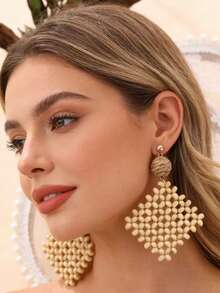 一对简约天然木珠手工编织方形几何耳环，适合日常通勤、百搭以及海岛度假。 - 原木色 - 查看 1