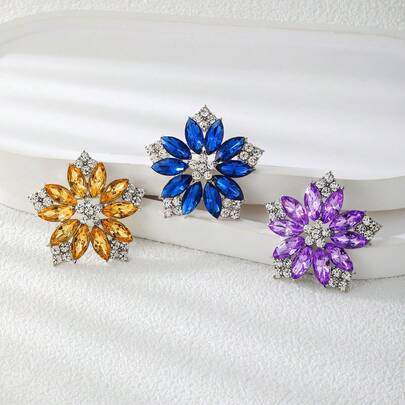 1pc Elegant Zinc Alloy Inlaid Shiny Crystal Rhinestone 8-Petal Floral Brooch, Suitable For Women's Daily Wear