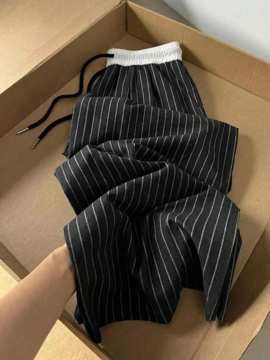 Quần dài ống rộng phối sọc tương phản, túi hai bên, cạp chun có dây rút, kiểu dáng thường ngày, thích hợp cho mùa xuân. - Sọc đen - Xem 1