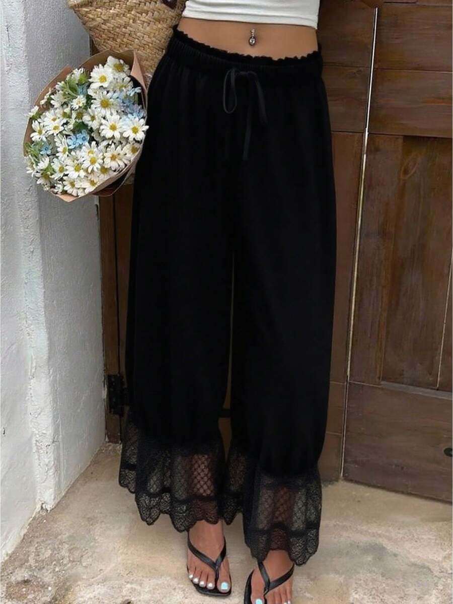 Women Vacation Lace Trim Wide Leg Cropped Pants Elastic Drawstring Waist Ruffle Hem Pants - Hitam - View 1