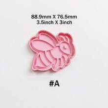 1/4 Set, Cute Bee Honeycomb Cookie Cutter With Stamp (3.3-3.5 Inches) - Adorable Baking Tool For Decorating Cookies, Cupcakes And Party Desserts, 1 Set (1 Frame + 1 Stamp) - Pink - View 2