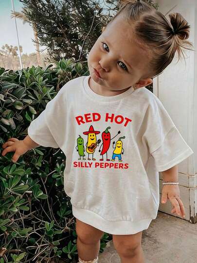 1件女婴创意卡通装饰字母标语印花基本款圆领短袖T恤，休闲时尚