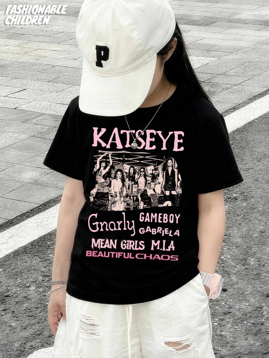 Local Spring And Autumn Style Crewneck Short-Sleeve Girls' Shirt - KATSEYE Members - Printed Design Crewneck T-Shirt, Patterned T-Shirt Pullover, Girls' Top. Made Of 100% Pure Cotton Soft Fabric, It Is Suitable As A Gift For Children On Back-To-School, Gatherings, Outdoor Activities Or Trips. - 黑色 - 查看 1