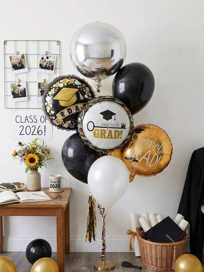 10件套毕业派对装饰气球套装，包含4D银色铝箔气球、18英寸3款毕业标语圆形铝箔气球、10英寸金色/黑色/白色乳胶气球，适用于2026年毕业典礼、毕业派对、毕业气球拱门装饰。