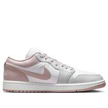 Nike Air Jordan 1 Low Sneakers (Women's) - Authentic Retro Basketball Shoes | Viral 2026 High-End Lifestyle Trainers | Premium Leather & Synthetic Mix Footwear | Classic Low-Profile Silhouette & Wings Logo | Iconic Designer Sportstyle Shoes - Rose - 查看 12