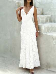 PEONY 女士夏季休闲度假纯色性感复古波西米亚风白色长裙，露背交叉绑带设计，V领，褶皱提花双层设计，胸部褶皱，3D立体花卉纹理，轻盈雪纺白色长裙，适合夏季派对、约会、海滩、度假、生日、音乐节、日常穿着，优雅大方。 - 白色 - 查看 3