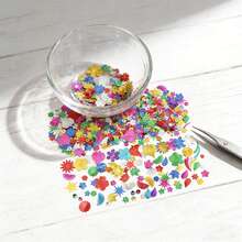 [Số lượng có hạn] Bộ hơn 1000 hạt kim tuyến, hạt cườm và lá vàng hình hoa và lá – Dùng để tự làm trang sức, khuyên tai, vòng cổ, phụ kiện tóc, đồ thủ công bằng nhựa, nghệ thuật làm móng, đám cưới, Giáng sinh, làm thiệp – Nguyên liệu thủ công chất lượng cao - Cổ điển hỗn hợp - Xem 5