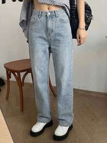 Quần jeans nữ ống đứng cạp cao thiết kế độc đáo với dây đeo khoét lỗ phía sau, thích hợp cho mùa hè. - Rửa nhẹ - Xem 5