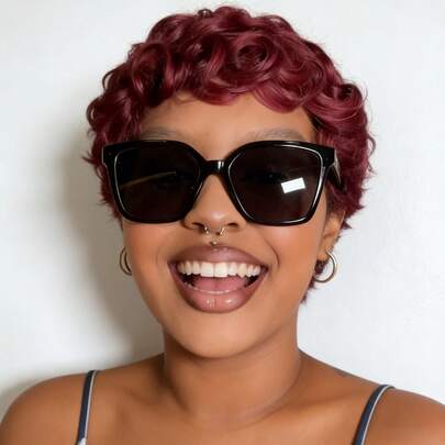 Beaushine 6英寸-180%密度精灵短卷发真人发假发，女士款，无胶玫瑰网帽，适合日常佩戴、派对和节日穿着。