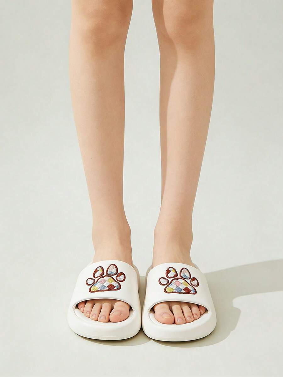 女士云朵拖鞋，可爱刺绣彩色格子爪印家居拖鞋，防滑防水速干轻便柔软EVA厚底带衬垫凉拖，适合室内外使用，浴室、淋浴间、泳池、居家及休闲穿着，是女士和少女的理想之选。 - 白色 - 查看 1