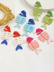 Pendientes de gota con hueso de pescado tejido de estilo bohemio hecho a mano, pendientes de gota con hueso de pescado verde, adecuados para usar en la playa durante el verano - Multicolor - Ver 7