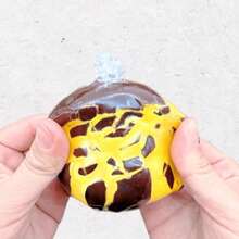 2025新款 - 薄荷巧克力脆皮手工捏捏乐，嘎吱作响的解压玩具，柔软的减压球，生日、节日、情人节的完美礼物 - 彩色 - 查看 15