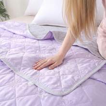 1条夏季凉毯，轻薄凉毯，适合怕热人士，大尺寸透气丝滑柔软面料，具有凉感功能，旅行毯，床毯 - 淡紫色 - 查看 9