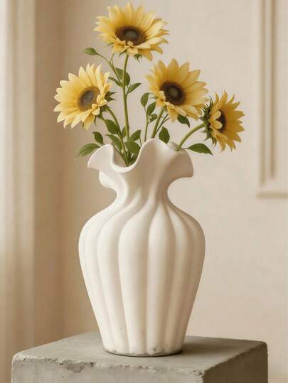 1pc Elegant Wavy Pleated Vase, Unique Round Bulbous Shape With Textured Decor, Modern Minimalist Nordic Retro Inspired Flower Vase, Suitable For Dried And Fresh Flowers
