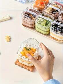 1/10/20 Peças Copos de Mousse Quadrados Transparentes, Caixas de Doces, Adequados para Sobremesas de Aniversário, Casamento, Festa de Feriado, Frutas, Pudim, Gelatina, Sorvete, Recipientes de Cozimento, Suprimentos para Festa, Buffet de Eventos, Recipientes Quadrados, Louça Moderna, Copos Leves, Recipientes para Bolo - Multicolorido - Visão 2