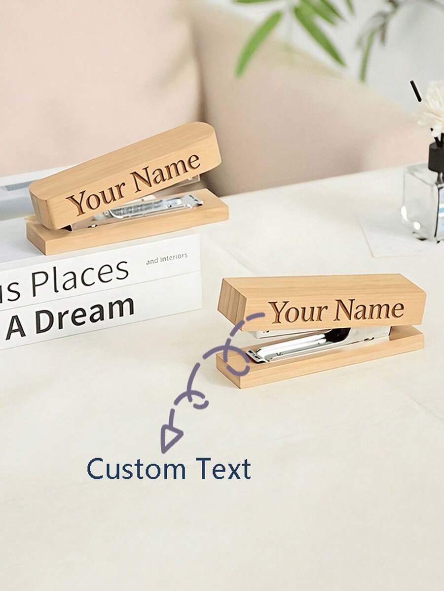 Nội dung văn bản tùy chỉnh LOGO Tạm biệt những món quà nhàm chán, chiếc dập ghim gỗ tùy chỉnh này cho phép khắc tên người nhận và thông điệp chân thành của bạn lên gỗ. Hãy tặng nó cho đồng nghiệp, bạn bè thân thiết và để mỗi khoảnh khắc dập ghim trở thành thời điểm thể hiện tình cảm của bạn. Thiết thực nhưng đầy ý nghĩa, mãi mãi bên nhau. - Nhiều màu - Xem 1