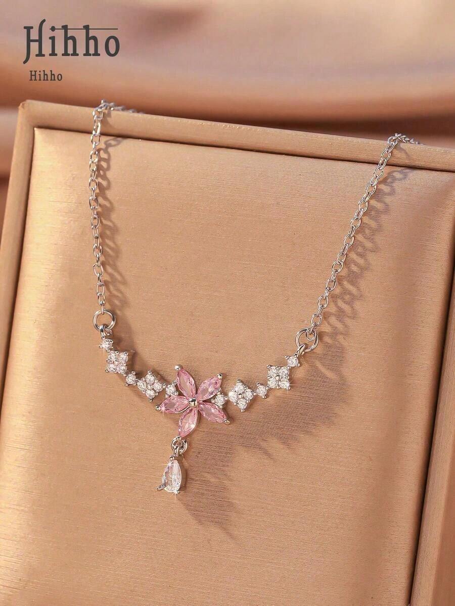 Hihho 1pc Floral Necklace, Delicate & Minimalist Clavicle Chain For Women, French/European Style Embedded Sparkling Pink Zirconia Five-Petal Flower, Tassel Water Drop Pendant, Suitable For Daily Wear, Holiday & Date Gift - 銀色 - 查看 1