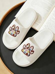女士云朵拖鞋，可爱刺绣彩色格子爪印家居拖鞋，防滑防水速干轻便柔软EVA厚底带衬垫凉拖，适合室内外使用，浴室、淋浴间、泳池、居家及休闲穿着，是女士和少女的理想之选。 - 白色 - 查看 9