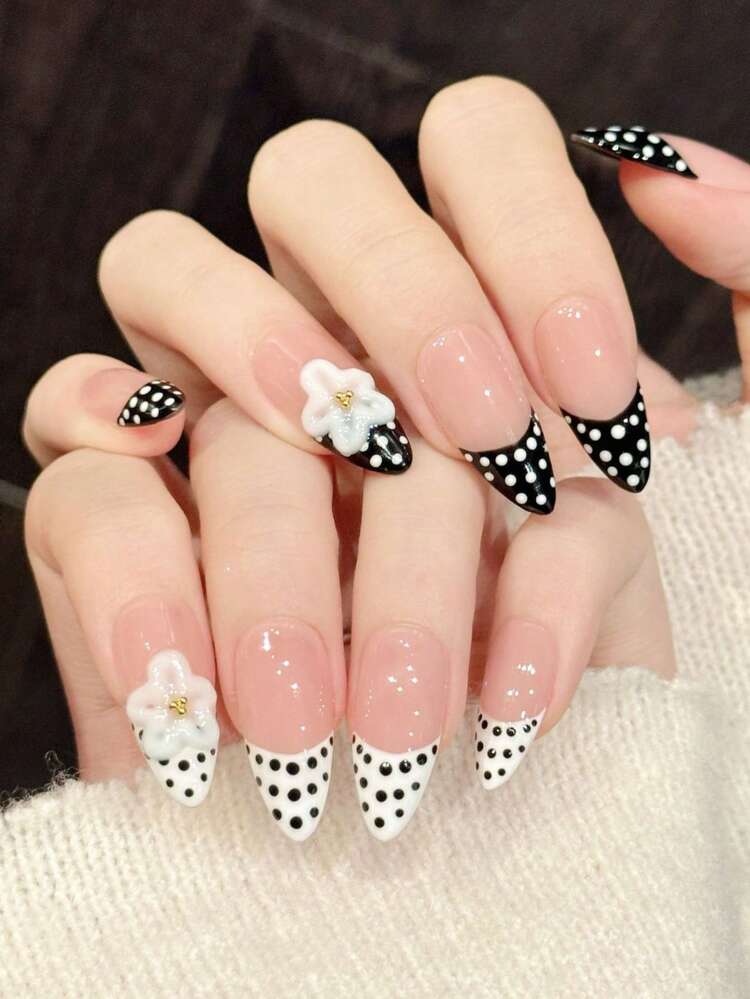 10pcs Handmade Almond-Shaped Nail Tips, Elongated And Rounded Shape, Tapered Front, Visually Lengthens Fingers, Delicate Yet Stylish, Combining Personalized And Elegance. Low-Key Yet Attitudinal Nail Art! Perfectly Captures The Ambiance! Extreme Contrast Of Black And White, Paired With 3D Cream Flowers, Suitable For Both Sweet And Spicy Styles, A Spotlight-Stealing Accessory For Parties, Galas, And Everyday Wear. An Excellent Gift For Women And Girls. - Black and White - View 2
