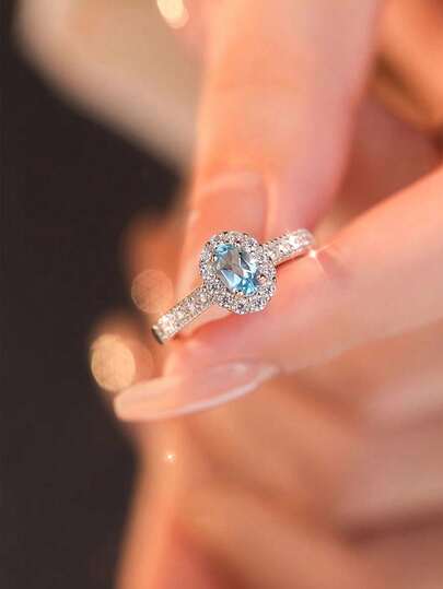 1 chiếc nhẫn bạc S925 cao cấp, sang trọng, quyến rũ, hình oval đính đá Zirconia xanh dương, thích hợp cho các cặp đôi, dự tiệc, đám cưới, lễ đính hôn, quà tặng trang sức nổi bật.