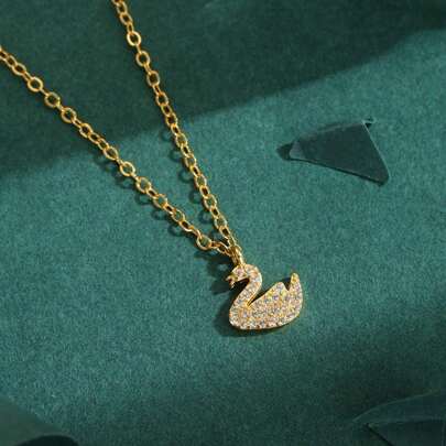1 chiếc mặt dây chuyền hình thiên nga bằng đồng mạ vàng 18K chất lượng cao, đính đá Cubic Zirconia kiểu Âu và Mỹ, quà tặng cho phụ nữ, thích hợp đeo hàng ngày.
