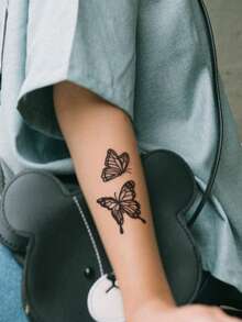 3D Butterfly Minimalist Temporary Tattoo Stickers - DIY For Anime Conventions, Carnivals, Music Festivals, Valentine's Day, Party Gifts, Suitable For Fingers, Ears, Shoulders, Neck, Collarbones, Waterproof & Realistic - Black - View 4
