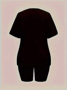 (Authorized By Disney2026) T-Shirt Shorts Set For Ladies' Casual Two-Piece, Spring And Summer Women's Round Neck T-Shirt. The Fabric Is Soft, Comfortable And Breathable, Suitable For Daily Wear, Shopping, Traveling, Gathering And Home Use. It Is Also Suitable As A Beautiful Gift. Every Woman Should Have One. - màu đen - Xem 2