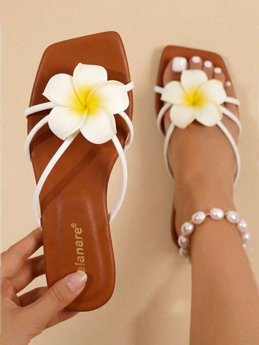 New Women's Brown Flat Sandals - 3D Floral Decor Open Toe Slip-On, Casual Vacation Style Summer Sandals, Comfortable Pool Party Slippers
