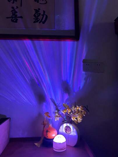 1 đèn chiếu LED sóng cực quang 16 màu, dùng nguồn USB, đèn chiếu bầu trời sao, đèn ngủ phòng ngủ, thích hợp cho phòng ngủ, trang trí trần nhà, rạp chiếu phim tại nhà, cắm trại, trang trí tiệc cưới, quà Giáng sinh.