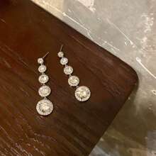 一对垂坠耳环，简约而奢华的圆形长款垂坠耳环，适合日常约会、宴会、婚礼和其他场合佩戴。 - 銀色 - 查看 2