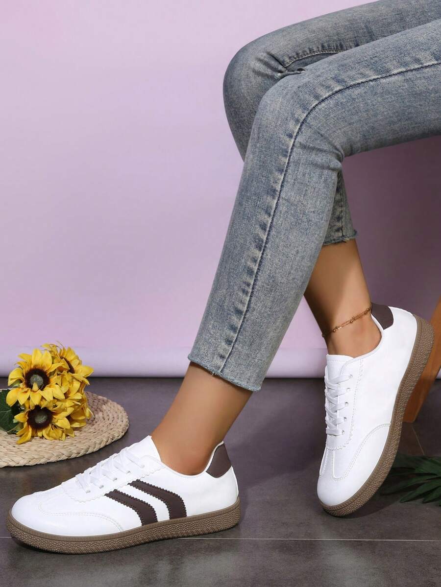 Zapatillas deportivas casuales de mujer con contraste de color, entrenadores versátiles con cordones - Blanco - Ver 1