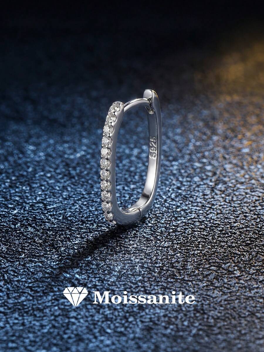 1 đôi bông tai bạc 925 mạ vàng 18K tinh tế, kiểu dáng bốn chấu, phù hợp cho nữ giới đeo hàng ngày, dự đám cưới, lễ đính hôn và các dịp khác. Thiết kế không gây dị ứng, là món quà tuyệt vời. - Bạc - Xem 1