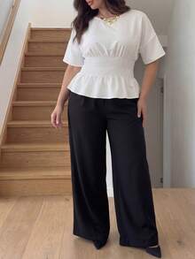 Plus Size Women's V-Neck Ruched Fitted Short Sleeve Top White Summer - White - View 3