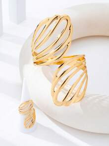 1 Set Geometric Hollow Women's Ring And Bracelet Set - Golden Leaf Bracelet Set - View 4