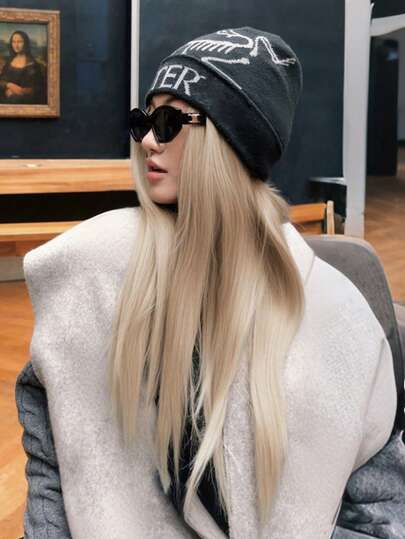 alicegarden Tóc giả tổng hợp dài 28 inch với kiểu dáng thẳng tự nhiên, màu vàng óng ánh tuyệt đẹp. Được làm từ sợi chịu nhiệt để đảm bảo độ bền. Bộ tóc giả này hoàn hảo cho sử dụng hàng ngày, mang lại vẻ ngoài tự nhiên và chân thực. (Không bao gồm phụ kiện)