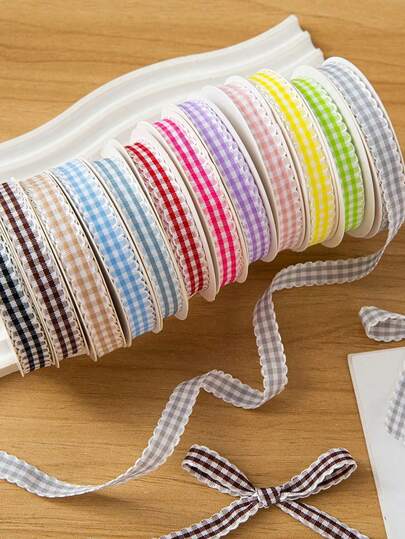Wavy Edge Plaid Printed Ribbon, Suitable For Home, Wedding, Christmas Decoration, DIY Gift Packaging, Ribbon Bows. Applicable For Handicrafts, Clothing, Gift Packaging, Hair Accessories And Party Decoration, Suitable For Various Projects, Clothing, Gift Packaging, Hair Accessories And Party Decoration