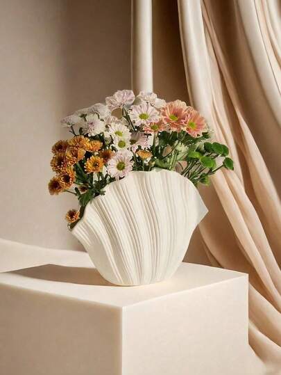 Shell Shaped Plastic Vase, Modern Home Decor, Unique Rustic Style Flower Vase, Aesthetic Bedroom Decor, Centerpiece Tabletop Decoration, Wedding Decoration