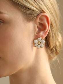OBOVAY 2pcs/Set Pendientes de Acero Inoxidable Blanco de Moda, Estilo Vintage de Estrella & Flor, Pendientes Elegantes Adecuados para Uso Diario, Vacaciones y Fiestas, Regalo Perfecto para el Día de la Madre, Pascua o Vacaciones en la Playa - Blanco - Ver 2